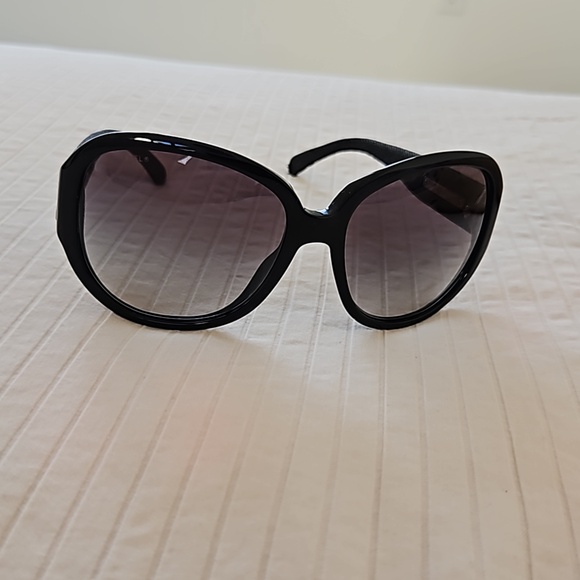 Chanel sunglasses - Picture 9 of 9